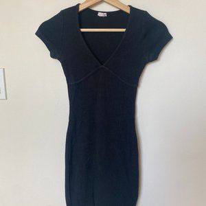 Black bodycon dress